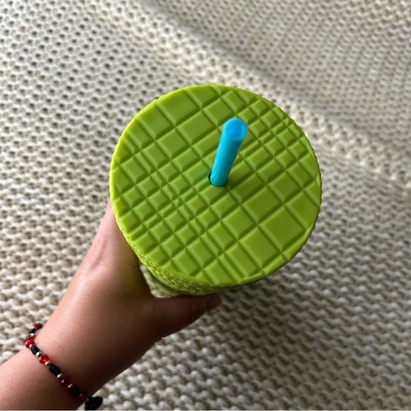 Starbucks 2023 LATAM Mexico Neon Green Venti Tumbler Cup - Picture 3 of 8